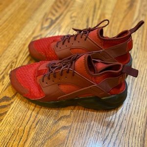 Air Huarache Ultra Tough Red/Dark